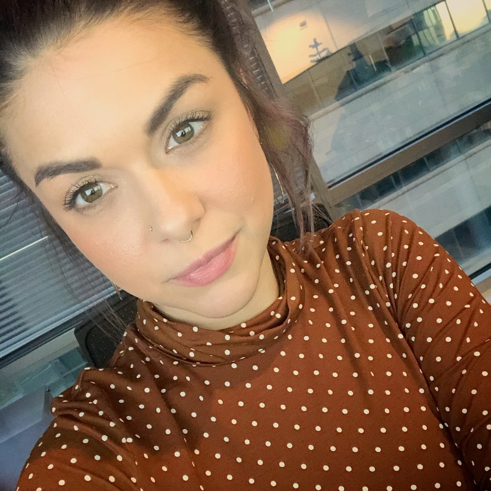 Meet your Posher, Lacey